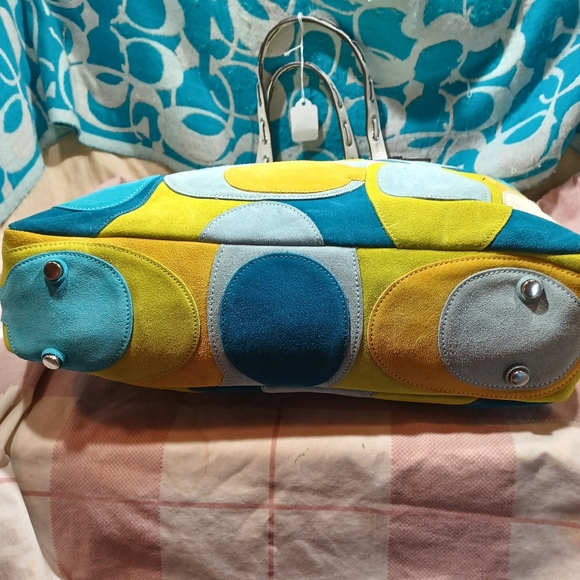 Coach suede tote - Picture 7 of 10